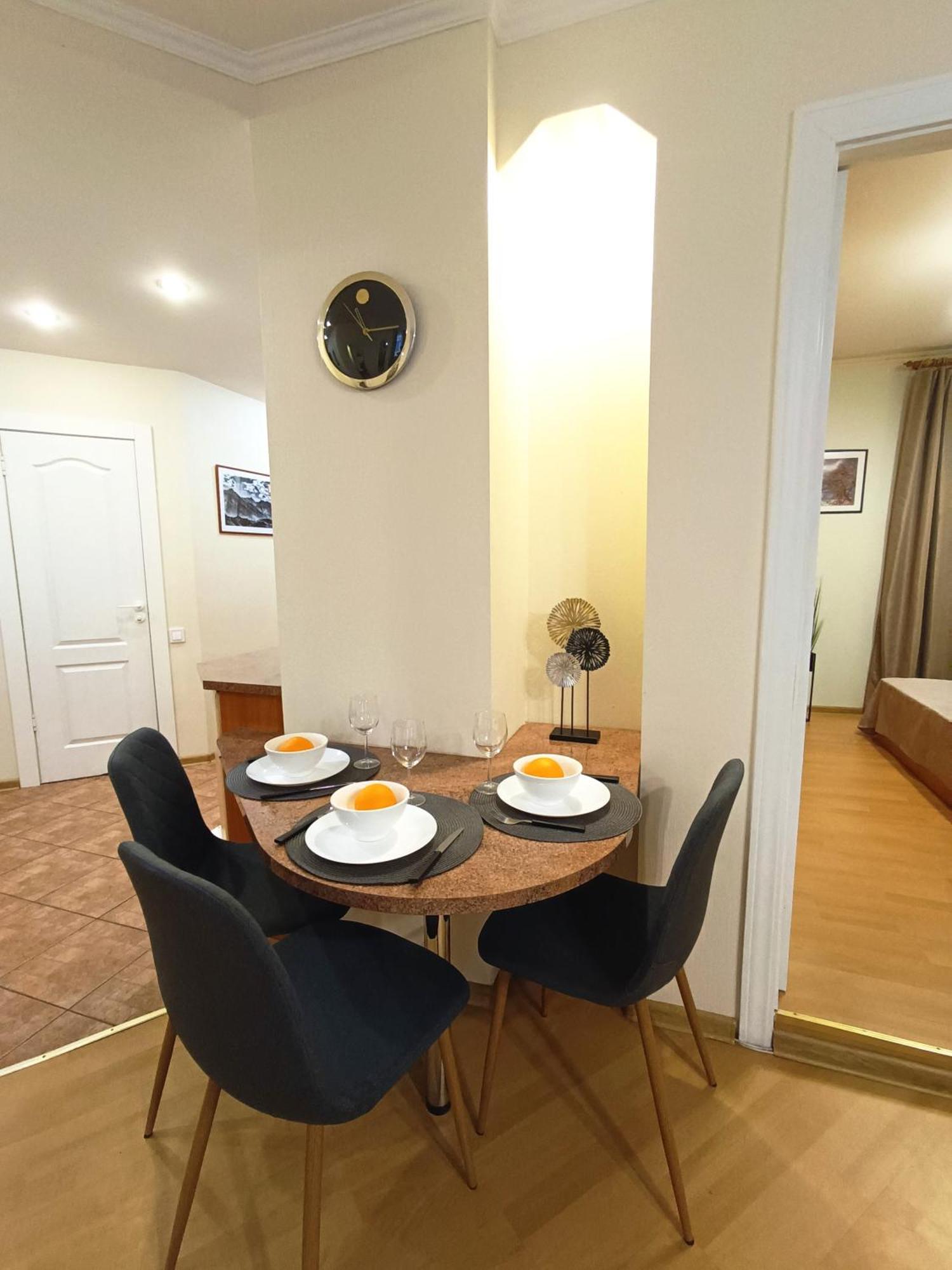 Two Bedroom Apartment In Old Town, Up To 6 Guests Рига Екстер'єр фото